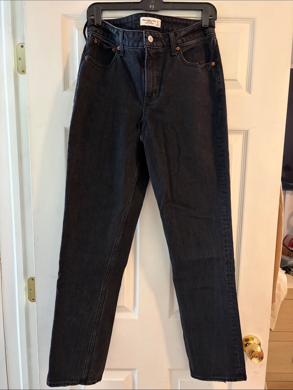 Abercrombie & Fitch Straight-Leg Jeans in Black Wash